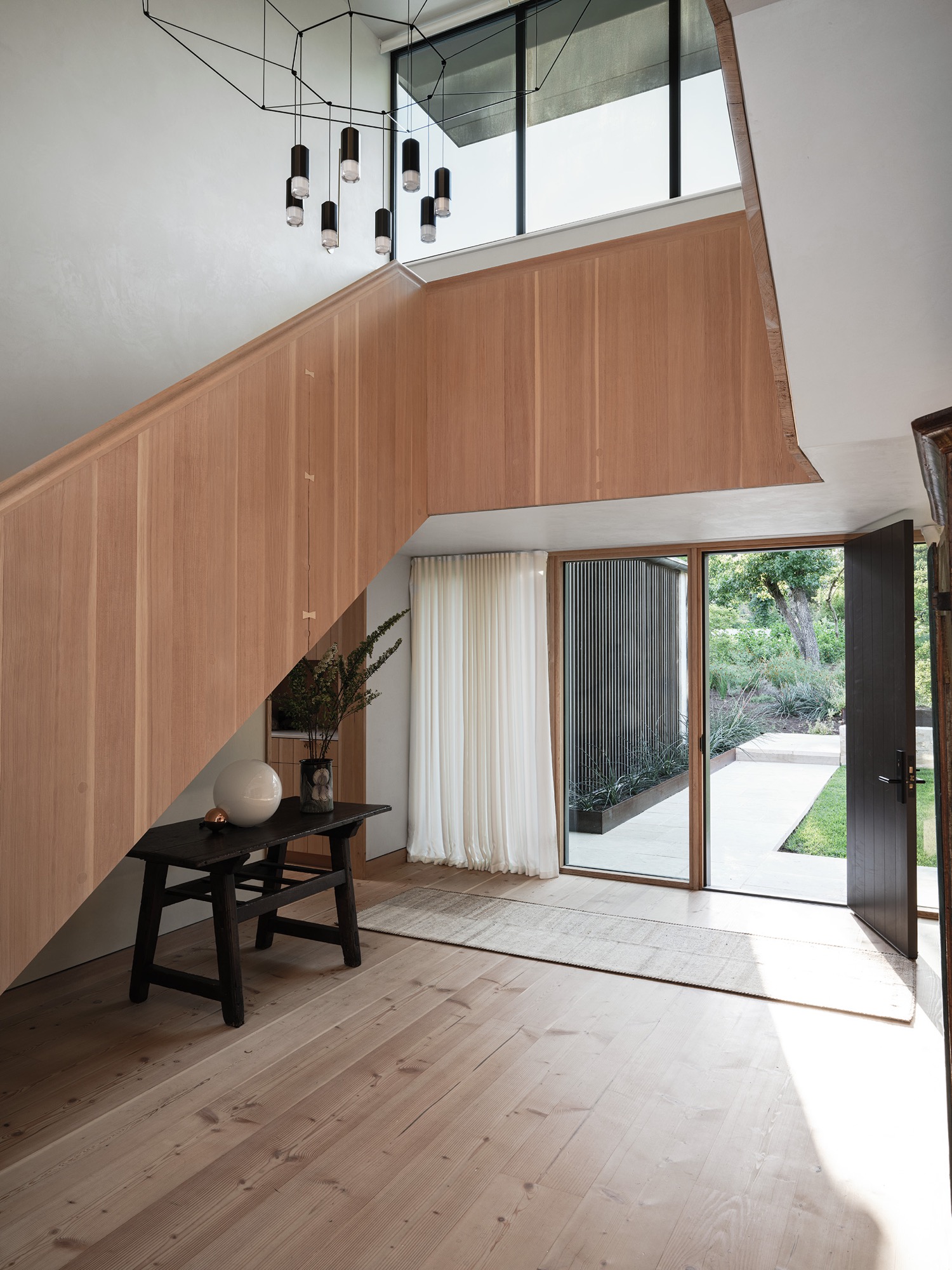 Hillside House front entry stair in West Lake Hills, Texas